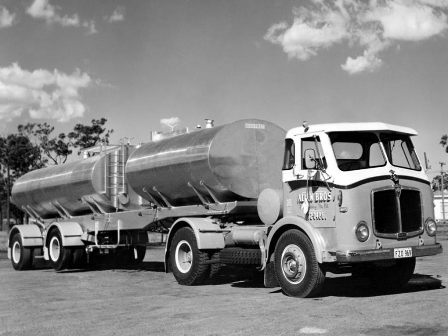  AEC Mandator MkV Tractor (G4RA) 1959 года  (UK) (фото 2 из 12)